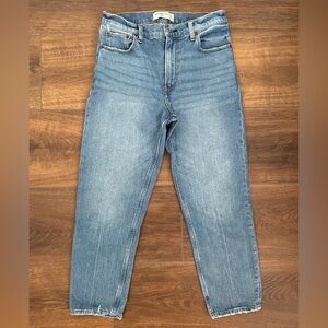 Abercrombie & Fitch The Mom Jean 27/4 short
